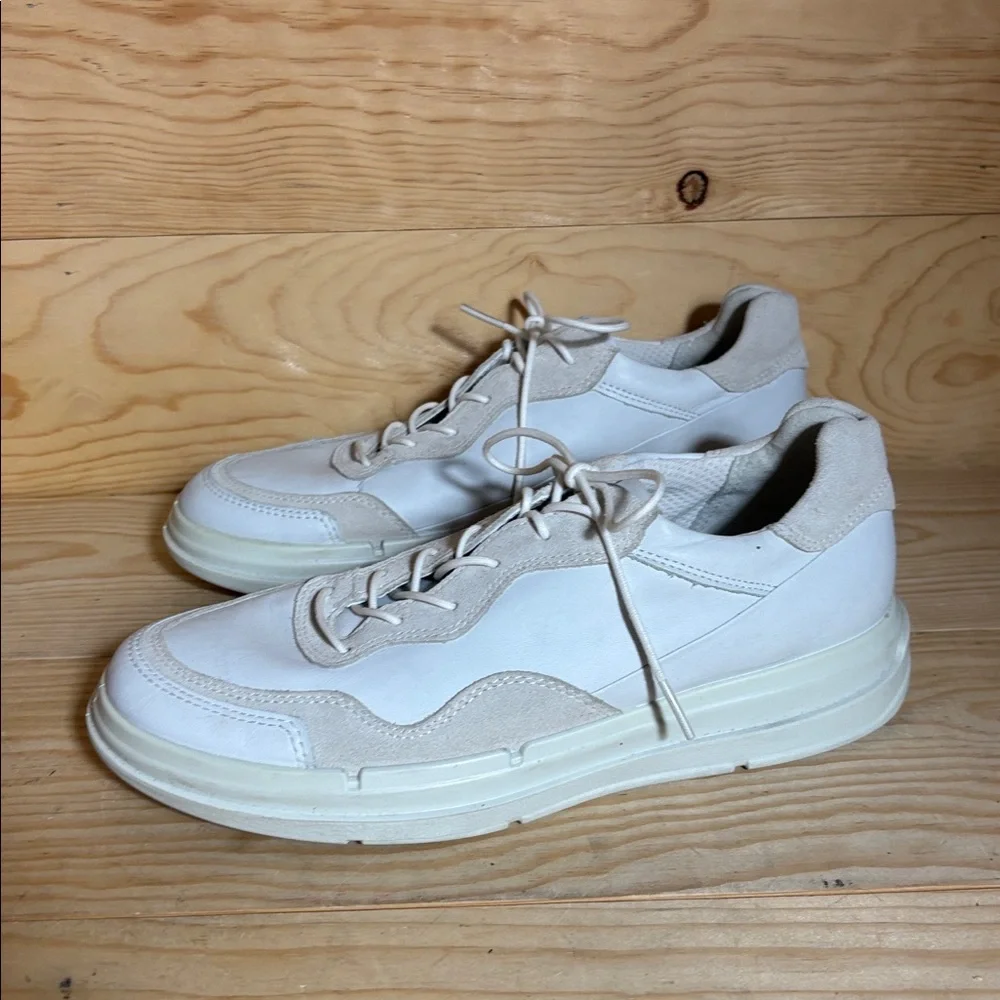 Ecco soft Cream and white sneakers‎